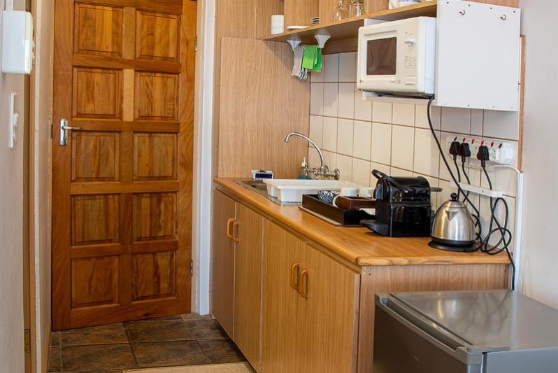 Kitchenette Self-catering Rooms (Down Stairs)