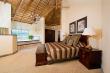 Mponjwane Presidential Suite with stunning views and private golf cart