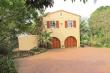 Driveway and parking - Bed & Breakfast Accommodation in Forest Hill, Kloof