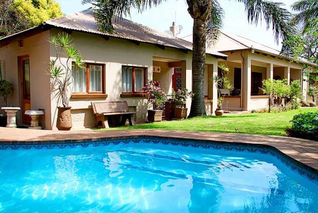 Holme Lea Manor - Piet Retief Accommodation. Piet Retief Bed ...