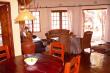 Bushbuck Cottage dining and lounge