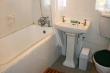Bathroom in the main house- Champagne Valley Self Catering accommodation