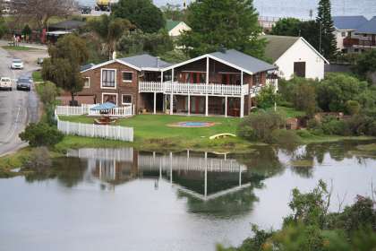 Salt River Lodge