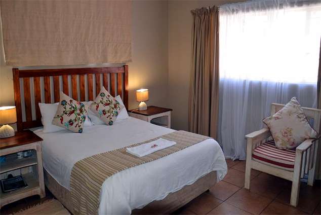 Stoep Cafe Bed and Breakfast - Komatipoort Accommodation. Komatipoort ...