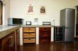 Villa Rostrata -on- Lake kitchen - Self Catering Accommodation in Hazyview