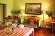 Bed & Breakfast Accommodation in Hillcrest, Durban - White House