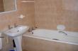 En-suite bathroom - Uvongo Self Catering Holiday Accommodation