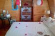Log cabin  4 (honeymoon suite)