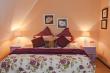 Room 1 main house en-suite shower King or singles - Bed & breakfast in Bothas Hill
