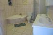 Main en-suite bathroom - Uvongo Self Catering Holiday Accommodation