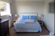 Bedroom en suite - Tout en Haut, Champagne Valley Self Catering accommodation