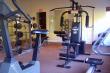 Fully equipped gym, with sauna and tennis courts 