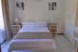 Main Bedroom - Self Catering Accommodation in Winklespruit, South Coast