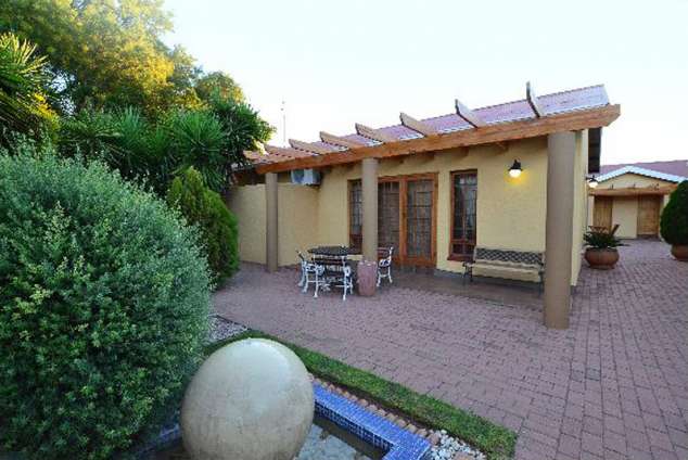 Lions Rest Guest House - Mafikeng Accommodation. Mafikeng Bed ...