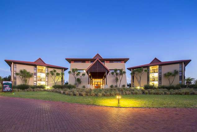 Ocean Reef Hotel - Zinkwazi Beach Accommodation. Zinkwazi Beach Hotel ...