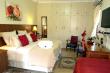 Hibiscus Suite - King size or 3 single beds