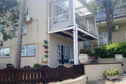 1/28 - Flat 1 - Zinkwazi Beach Room Only / Limited Self Catering Accommodation