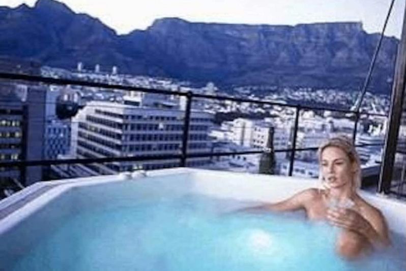 Private Jacuzzi on Terrace 270 deg views on top of the world