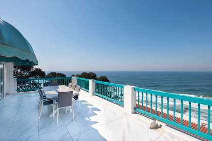 Paradise @ 9 Perissa, Santorini