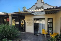 Captain's Inn Guesthouse